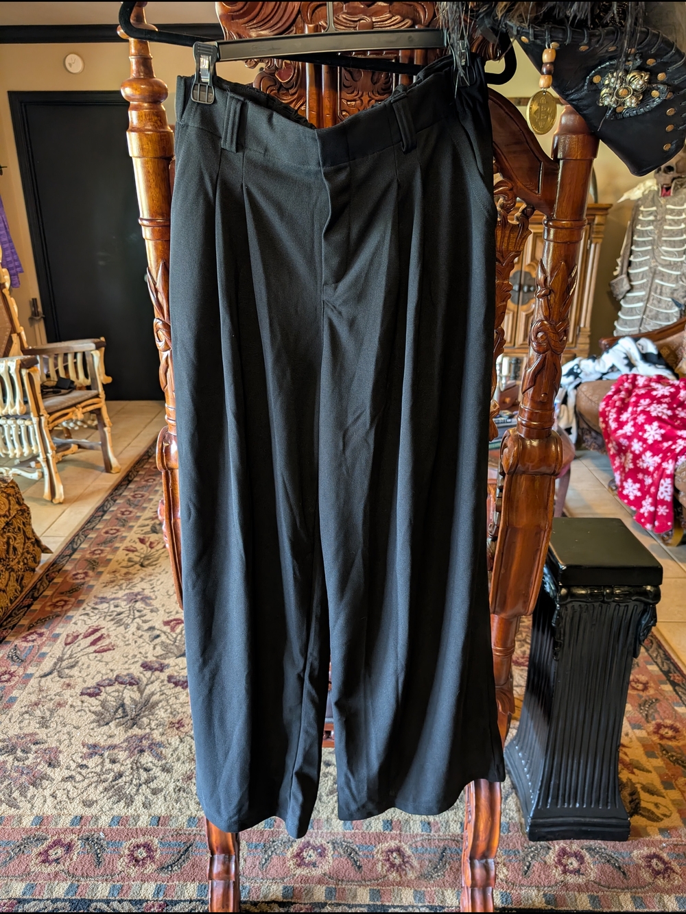 HALARA Black Pleated Wide-Leg Women's Trousers